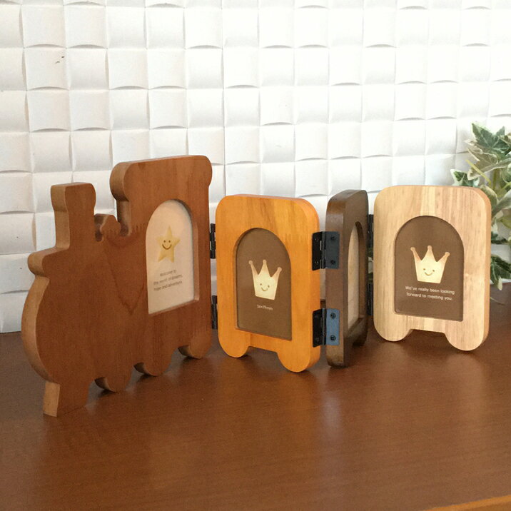 フォトフレーム ベビー トレイン 電車 4連 ミニサイズ お祝い 写真立て インテリア雑貨 置物