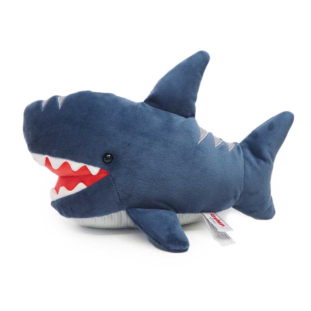 木のおもちゃと雑貨 Soraのサメ ぬいぐるみ マックスウェル シャーク GUND ガンド さめ 鮫｜アングル3