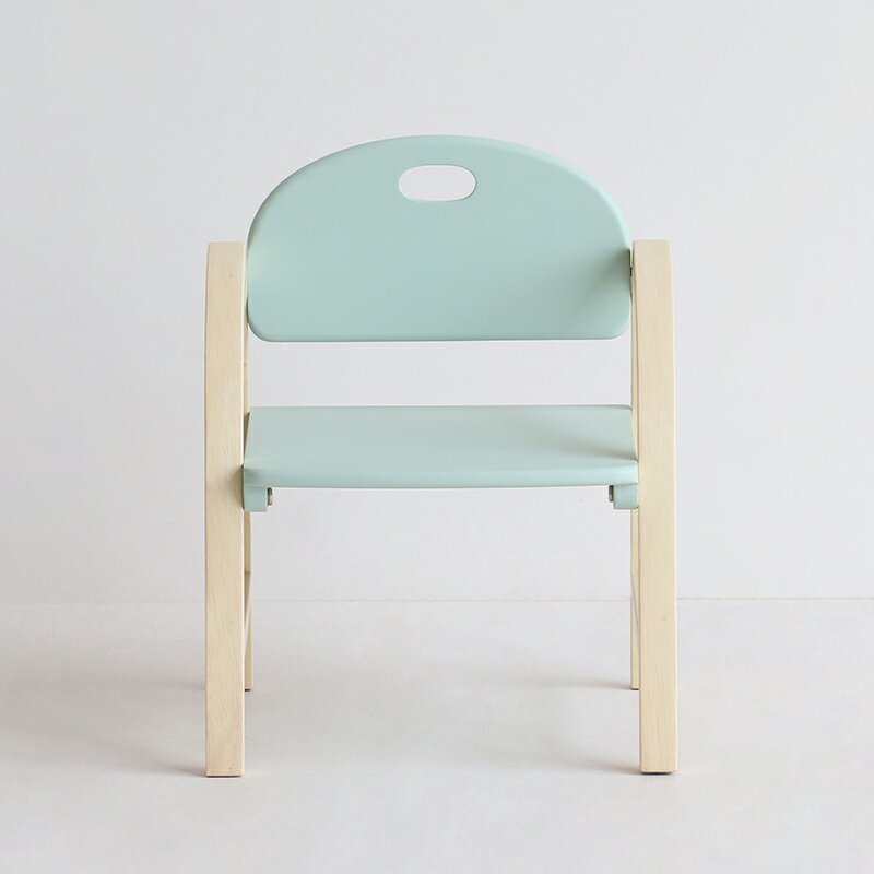 商品名| I-LEC アイレック 子供用アームチェア【6脚セット】カラー| ライトブルー色(全5色)材 料| ラバーウッド 天然木・合板サイズ| 幅31×奥行き30×高さ39cm座面高さ23.5/20cmミニチェア 組立て商品 肘付きチェア キッズチェア 北欧スタイル [2]