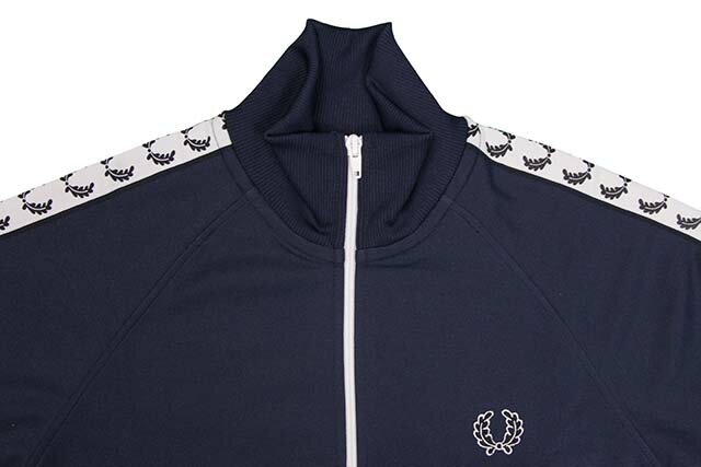 FRED PERRY LAUREL WREATH TAPE TRACK JKT(J6231:CARBON BLUE)フレッドペリー/トラックジャケット/ネイビー FRED PERRY LAUREL WREATH TAPE TRACK JKT(J6231:CARBON BLUE)フレッドペリー/トラックジャケット/ネイビー