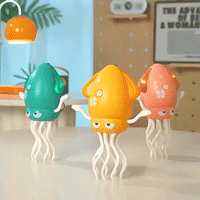 Growing楽天市場店のいかおもちゃ タコおもちゃ イカおもちゃ ゆらゆらイカちゃん 音楽 知育玩具 充電式 幼児 子ども 子供 赤ちゃん 発育 LEDライト 知育玩具 集中力 おもちゃ イカ 足が動く プレゼント 出産祝い ギフト 好奇心 発育｜アングル2