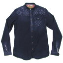 Pearly King(パーリーキング) DESCENT L/S Shirt (長袖シャツ) ●S:(横幅:約48cm)(着丈:約72cm)(肩幅:約42cm)(袖丈:約67cm) ●M:(横幅:約50cm)(着丈:約73cm)(肩幅:約44cm)(袖丈:約67cm) ■素材：100% Cotton パーリーキングお得意のウォッシュ加工が施され適度にユーズド感が演出された拘りのシャツ！ もちろんシルエットも最高にきまります！！ 配送料5000円以上から送料無料！(一部地域を除く) 【SALE品は返品、交換の対象外となりますのでご了承下さい。】 注）店頭と並行販売しております関係上ご注文後に品切れの可能性がございます。何卒ご了承下さい。タイムレスでマスキュリンなコレクションを作り出すイギリスのブランドPearly King(パーリーキング)。 Pearly King(パーリーキング)の職人達が作り出す高感度な仕立ては周知されており、繊細な加工、ウォッシュ、ステッチが表現されています。