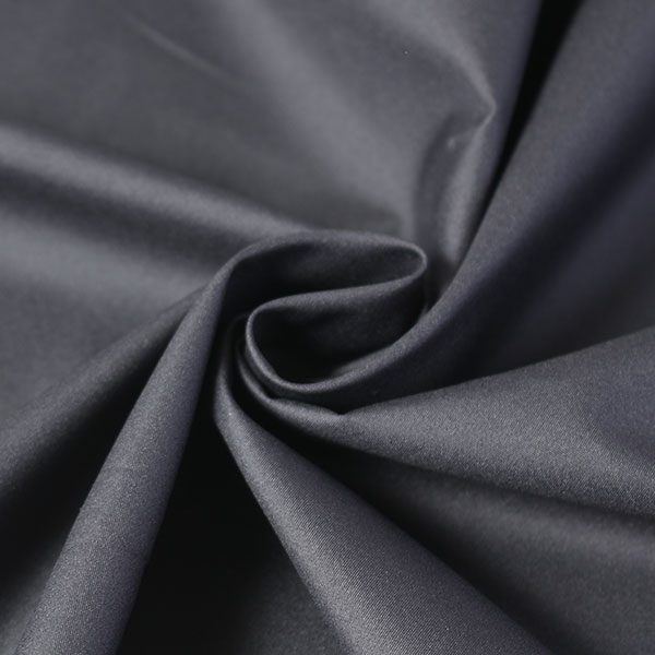 Polyester - 【1m：はぎれ】【生地幅：145cm】ポリエステルタフタコーティング【カラー：黒】[無地][服地・生地・布][ブラック系][TNGP6054]【品番：d0821】