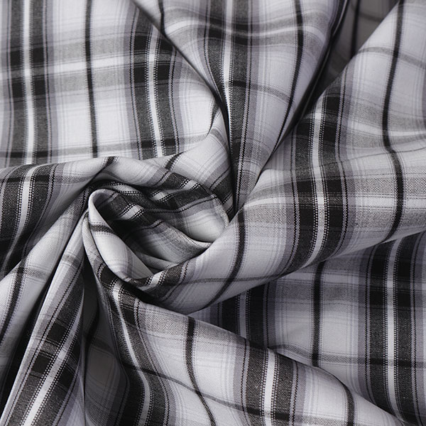 【1m以上/10cm単位】【生地幅：112cm】コットン先染めモノトーンオンブレーチェック【カラー：白黒チェック】[プリント・チェック][服地・生地・布][ホワイト系][TNGP6022]【品番：mf0069】