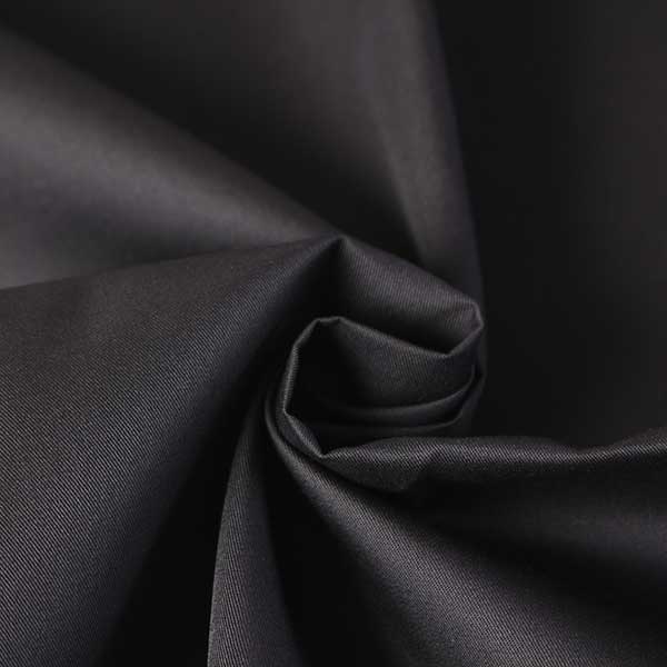【1m以上/10cm単位】【生地幅：150cm】コットンツイル【カラー：黒】[無地][服地・生地・布][ブラック系][TNGP4084]【品番：t0568】