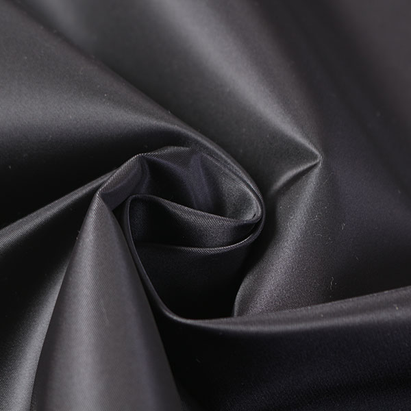 Rakuten - 【1m以上/10cm単位】【生地幅：125cm】ポリエステルサテンコーティング【カラー：黒】[サテン][服地・生地・布][ブラック系][TNGP6045]【品番：t0626】