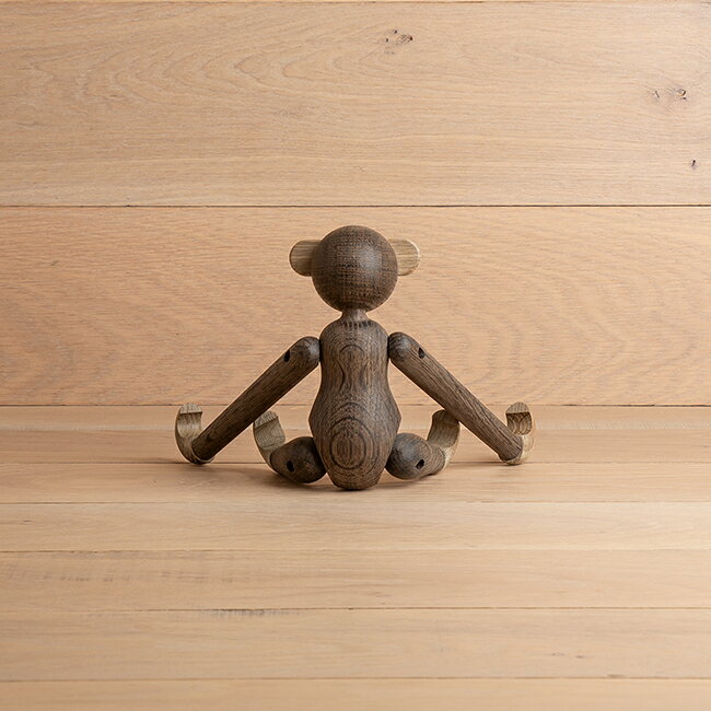 KAY BOJESEN DENMARK MONKEY SMALL SMOKED OAK カイボイスン デンマーク モンキー スモール スモークドオーク 39257 北欧 インテリア 木製玩具 置物 オブジェ ブランド 猿 さる ブラウン 茶 ギフト プレゼント [2]