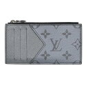 商品詳細 ブランドルイヴィトン/LOUISVUITTON 色グレー 素材表記なし サイズ表記なし 重さ- 実寸横14.5cm縦8cmサイズガイドはこちら 商品の状態表面に使用跡によるシワがあります 内側に若干の汚れがあります 角、内側に若干の擦れがあります 参考定価 その他特徴シリアルナンバーの記載がない商品です 付属品- 店舗管理コード2901520997970 / 104042 / BS99 / bb315 状態ランクとは？ キャンセル・返品について 原則、お客様都合でのキャンセル・返品は出来かねます。ご不安な方は事前に問い合わせフォームよりお問い合わせください。 店頭等で先に売り切れる場合がございます。その際はご連絡の上ご注文キャンセルとなります。誠に申し訳ありませんが、予めご了承ください。 保存袋や箱、その他付属品の状態は含まれません。 シルバー製品は保管時に薄いスレ・くすみ・黒ずみが付くことがございます。またその他の商品にも薄いスレが付くことがございます。（特にレザー商品） 掲載写真はお使いのモニターや設定等により若干色が異なって見える場合がございますので予めご了承ください。 新品・中古品に関わらず一部付属品がない場合がございます。掲載画像をご確認の上、ご不明点は事前にお問い合わせください。 記載の参考定価はあくまで参考程度にお考えください。入荷当時の定価を参考にしており、現状の価格と異なる場合がございますのでご了承ください。 関連商品 同ブランドの一覧を見る「ルイヴィトン」 同カテゴリの一覧を見る「コインケース」同カテゴリの一覧を見る「コインケース」