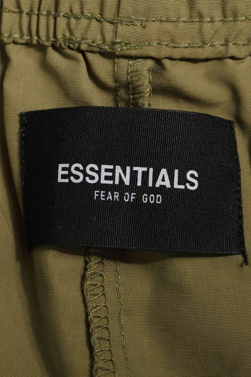 フィアオブゴッド FEAR OF GOD　サイズ:S リフレクターロゴナイロンロングパンツ(カーキ)【100152】【BS99】【メンズ】【中古】bb389#rinkan*B