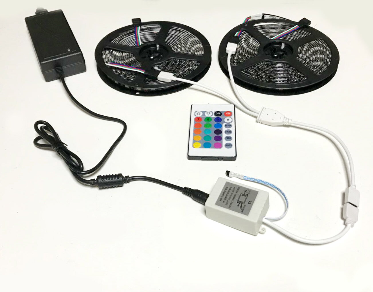 2ʬ�������֥� �դ� 12V�� ����ߥ͡������ �ե륫�� LED�ơ��ץ饤��RGB 5m��2�� ���600Ϣ �ɿ� ���١��� ���ܾ��� ��⥳��