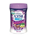 スキンケアタイプの粉末薬用入浴剤！ 〇有効成分が温浴効果を高めて血行を促進し、疲労解消や肩のこり等に効果があります。 〇温泉成分（炭酸水素ナトリウム、硫酸ナトリウム）の働きで、湯上がり後もポカポカ感が続きます。 〇なめらかなお湯で、すべすべな肌ざわりに。 〇ヒアルロン酸（保湿成分）配合でお肌しっとり。 〇ブルーの粒は、セドロールを配合したアロマビーズ（香料）。 ※セドロール 天然精油シダーウッドオイルなどに含まれる成分で、一般的に気分がリラックスするといわれています。 〇お湯の色：ミッドナイトパープル 名称 白元アース HERS バスラボ ボトル ナイトラベンダーの香り 680g 成分 ●炭酸水素Na＊ ●硫酸Na＊ ●無水ケイ酸 ●ヒアルロン酸Na-2 ●POE（300）POP（55） ●香料 ●赤106、青2、緑3 使用方法 家庭用浴槽にお湯（約200L）を張り、本品20〜30gを入れ、すぐにかき混ぜて溶かしきってから、入浴してください。 ※キャップの内枠で約15gです。 ご使用上の注意 〇ご使用により皮フに発疹・発赤・かゆみ・刺激感等の異常が現れた時は、使用を中止し、医師にご相談ください。 〇万一大量に飲み込んだ時は、水を飲ませる等の処置を行ってください。 〇残り湯を放置すると、浴槽の底がざらざらしたり、まわりが白くなることがありますが洗い流すときれいになります。 〇風呂釜内部や循環孔のフィルター等に白濁成分の一部が付き、循環孔から浴槽内へ出ることがあります。 ご使用後は、風呂釜内部や循環孔のフィルター等を、ホース等を使いよく水洗いしてください。 〇浴槽のお湯は洗髪に使用できますがすすぎは清水で行ってください。 〇幼小児の手の届かないところに保管してください。 〇高温多湿のところに置かないでください。 〇入浴以外の用途に使わないでください。 区分 日本製/医薬部外品 メーカー 白元アース 株式会社 広告文責 合資会社プライム 092-407-9666 配送について 代金引換はご利用いただけませんのでご了承くださいませ。 通常ご入金確認が取れてから3日&#12316;1週間でお届けいたしますが、物流の状況により2週間ほどお時間をいただくこともございます また、この商品は通常メーカーの在庫商品となっておりますので、メーカ在庫切れの場合がございます。その場合はキャンセルさせていただくこともございますのでご了承くださいませ。 送料 送料は基本無料※ただし、北海道・沖縄・離島は別途お見積りとなります。 備考 ※リニューアルに伴いパッケージ・内容等予告なく変更する場合がございます。予めご了承ください。