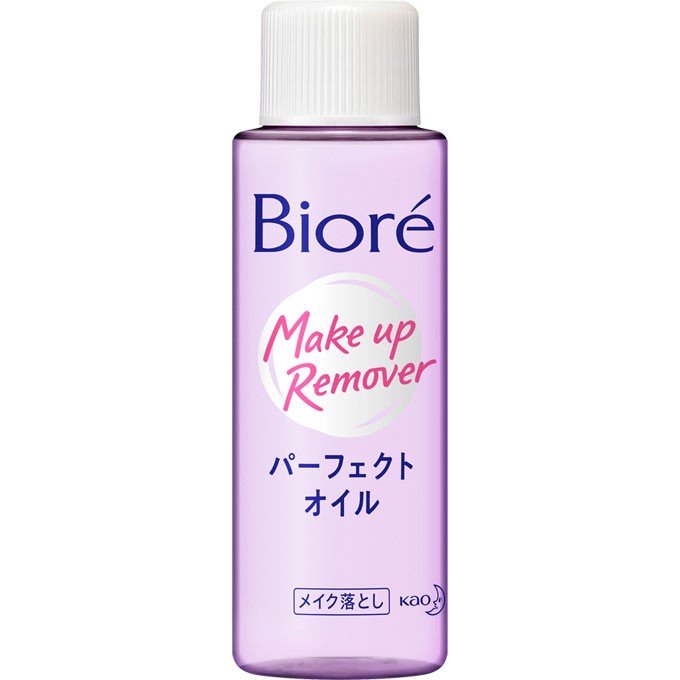 リニューアルに伴い、パッケージ・内容等予告なく変更する場合がございます。予めご了承ください。 その他のビオレはこちら♪ 名称 ビオレ メイク落とし パーフェクトオイル ミニ 50ml 内容量 50ml 成分 ミネラルオイル、ラウリン酸PEG-12、イソドデカン、パルミチン酸イソプロピル、水、イソステアリン酸ポリグリセリル-2、デシルグルコシド、ポリソルベート85、オレイン酸グリセリル、イソステアリン酸、イソステアリルグリセリル、ミリスチルアルコール、イソステアリルグリセリルペンタエリスリチル、エタノール、クエン酸、BHT、香料 使用方法 適量をメイクとなじませ、あとはよく洗い流します。 ※肌が非常にぬれている洗髪後等は、軽く水をきって使うことをおすすめします。 ※低温下ではオイルが濁る場合があります。 その場合は、常温で透明に戻してからお使いください。 使用上の注意 ●傷、はれもの、湿疹等異常のあるところには使わない。 ●肌に異常が生じていないかよく注意して使う。肌に合わない時、使用中に赤み、はれ、かゆみ、刺激、色抜け（白斑等）や黒ずみ等の異常が出た時、直射日光があたって同様の異常が出た時は使用を中止し、皮フ科医へ相談する。使い続けると症状が悪化することがある。 ●目に入らないよう注意し、入った時や異常（かすみ等）を感じた時は、こすらずにすぐに充分洗い流す。異常が残る場合は、眼科医へ相談する。 ●コンタクトレンズは、はずして使う。 ●誤飲等を防ぐため置き場所に注意する。 区分 日本製/化粧品 メーカー 花王株式会社 広告文責 合資会社prime&nbsp;092-407-9666 配送について 代金引換はご利用いただけませんのでご了承くださいませ。 通常ご入金確認が取れてから3日〜1週間でお届けいたしますが、物流の状況により2週間ほどお時間をいただくこともございます また、この商品は通常メーカーの在庫商品となっておりますので、メーカ在庫切れの場合がございます。その場合はキャンセルさせていただくこともございますのでご了承くださいませ。 送料 送料無料※ただし、沖縄・離島は別途見積もりとなります