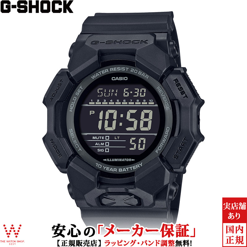 ジーショック(G-SHOCK)時計に“タフネス”という新たな概念を築き上げたG-SHOCK。 すべては、落としても壊れない時計をつくるという開発者の熱き信念、当時の常識を覆す、無謀ともいえる挑戦から始まりました。 1981年、プロジェクトチーム・タフ結成。200を超える試作が繰り返され、約2年にも及ぶ歳月が費やされて完成したのがG-SHOCK。 そのコアテクノロジーである耐衝撃構造を支えるのが、ケース内でモジュールを宙に浮かせるように配置する中空構造です。 以来、その基本構造を受け継ぎながら、素材、構造、機能に磨きをかけ、G-SHOCKは独自の歴史を歩んできました。 これからもG-SHOCKは、終わりなき進化を続けます。どこまでも強く。その先の強さを目指して。ブランド名G-SHOCK(ジーショック)商品名DIGITAL GD-010 Series(デジタル)型番・品番GD-010-1A1JFムーブメント駆動方式：クオーツ電池寿命：約10年精度：平均月差±15秒素材ケース：カーボン（バイオマスプラスチック）／樹脂（バイオマスプラスチック）バンド：樹脂バンド（バイオマスプラスチック）風防：無機ガラスベゼル：カーボン（バイオマスプラスチック）／樹脂（バイオマスプラスチック）サイズケース縦：54.9mmケース径：51.9mmケース厚：16.1mm腕周り：145〜215mm防水性20気圧防水重量65gその他特徴耐衝撃構造（ショックレジスト） カーボンコアガード構造 マルチタイム：異なる4都市を登録して、表示切替や都市入替が可能 ワールドタイム：世界48都市（31タイムゾーン、サマータイム設定機能付き）＋UTC（協定世界時）の時刻表示、ホームタイムの都市入替機能 ストップウオッチ（1/100秒、24時間計、スプリット付き） タイマー（セット単位：1秒、最大セット：24時間、1/10秒単位で計測） 時刻アラーム5本（ワンタイムアラーム/デイリーアラーム切替機能）・時報 LEDバックライト（オートライト、スーパーイルミネーター、残照機能、残照時間切替（1.5秒/3秒）付き） LEDライトカラー：ホワイト フルオートカレンダー 操作音ON/OFF切替機能 12/24時間制表示切替保証期間1年間（メーカー保証）全体オールブラックカラー、10年バッテリーのBig caseシリーズ1983年の発売以来、飽くなき強さを求めて進化を続けるタフネスウオッチG-SHOCKから、10年バッテリーのBig caseシリーズです。ワイドフェイスとビッグケースで、ワールドタイム、ストップウオッチといった基本機能を搭載。大型フロントボタンで操作しやすいスーパーイルミネーターにより暗闇での視認性も確保します。バイオマスブラスチックや10年バッテリーにより、環境にも配慮したモデルです。全体をオールブラックのカラーでまとめ、カジュアルスタイルからワークスタイルまで合わせやすく、アクセントになるクールなデザインです。