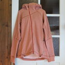 クレッタルムーセン(KLATTERMUSEN)Njorun Sweater W's StoneRed Mサイズ (ジップアップパーカ)(正規輸入品)(レディース)