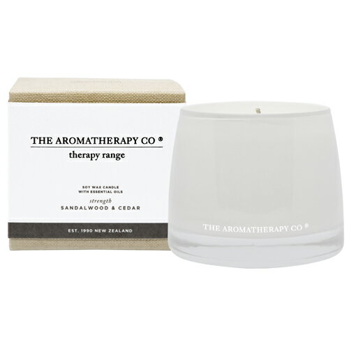 Therapy RangeEssential Oil Soy Wax Candle エッセンシャルオイルだけで香り付けされた植物性のキャンドル。再利用可能な蓋つきのガラス 容器に入り、レッドフリーのコットンウィックとソイワックスが優しく香りを芳香させます。 サイズ:W113×D111×H102mm 内容量:260g burning time(燃焼時間):約55時間 (使用環境により異なります。) 生産地 中国(ニュージーランドブランド) Fragranceフレグランスの種類 SANDALWOOD & CEDAR サンダルウッド&シダー Strengthen (ストレングスン/強化) シダーウッド・ガイヤックウッド・パチュリのウッディなエッセンシャルオイルにサンダルウッドを配合。感性を磨き心身を豊かにしてくれそうなアース系の香り。 PEONY & PETITGRAIN ピオニー&プチグレン Soothe(スーズ/なだめる) プチグレン・ラベンダー・シダーウッドのエッセンシャルオイルにピオニーやローズを配合。フレッシュなフローラルノートが気分を華やかにしてくれる香り。 LAVENDER & CLARY SAGE ラベンダー&クラリセージ Relax(リラックス/寛ぐ) クラリセージとユーカリとライムのエッセンシャルオイルにリリィ・ジャスミン・オレンジフラワーを配合。ラベンダーの香りが心をリラックスへと導いてくれるでしょう。 CINNAMON & VANILLA BEANS シナモン&バニラビーンズ Balance(バランス/調和) スパイシーなシナモンリーフのエッセンシャルオイルにバニラビーンズを配合。暖かく甘く香ばしいオリエンタルノートの香り。 SWEET LIME & MANDARIN スイートライム&マンダリン Uplift(アップリフト/上昇) ライムとマンダリンのエッセンシャルオイルにベルガモットとオレンジがアンダートーンとして配合。スッキリと華かな香りは、集中力を上げたり楽しい空間を作りたい時にオススメです。 COCONUT & WATER FLOWER スイートライム&マンダリン unwind(アンワインド／ほぐす) フレッシュなココナッツの甘さの中に、ウォーターフラワームスクをプラスした香り。 【使用上の注意】 ●本品は食べ物、飲み物ではありません。 ●使用前にキャンドルを箱から出してください。 ●グラスが高温になる場合があるので、不燃性の器や付属の蓋の上でお楽しみください。 ●消火直後の取り扱いには充分ご注意ください。 ●平らな場所でご使用ください。 ●燃えやすい物の近くでの使用はおやめください。 ●火をつけたままその場を離れないでください。 ●ガラス容器の為、温度が大変高くなる場合がありますので、長時間のご使用はお控えください。 ●安全の為、ロウが残り1cm以下になったら使用をおやめください。 ●ウィックが長すぎる場合は0.5cm残し、切ってご使用ください。 【保管上の注意】 ●高温多湿・直射日光を避け、乳児・ペットの手の届かない所に保管してご使用ください。 医薬品・健康食品等必須記載事項 広告文責 株式会社へリックス 0856-31-1507（連絡先電話番号） メーカー名、又は販売業者名 メーカー：アロマセラピーカンパニー 輸入元：有限会社三和トレーディング 区分 化粧品 製造国 中国The Aromatherapy Company&nbsp;アロマセラピーカンパニーのセラピーレンジは、エッセンシャルオイルのノウハウを最大限に生かした、香りとその効能をシンプルに楽しめるように作られた高品質ラインです。すべてのブレンドは100%天然のエッセンシャルオイルが使われ、キャンドルには天然のソイワックス、ボディ&amp;バスオイルにはローズヒップやアーモンド、キャロットから抽出された天然のオイルがキャリアオイルとして配合されています。