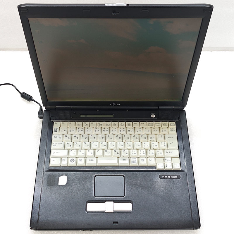 懐かしのXP 中古パソコン Microsoft Office付き 富士通 FMV-C8250 WindowsXPPro Celeron M530 メモリ 1GB 新品SSD 256GB 15型 CD-ROM 15インチ A4 本体 / 3ヶ月保証 中古パソコン 中古PC 中古ノートパソコン 初期設定済み (7918aof)