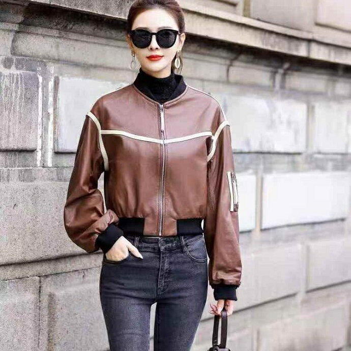 楽天王冠婦人服レディース 本革 ラムレザー 羊革 ジャケット レザーコート ライダースジャケット スタジャン ショート丈 スリム ファッション ブルゾン シングル 女性 春 秋 アウター 黒 ブラック