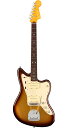 Description 説明不要の2大ギターメーカーの1つである「Fender」。創始者であるレオ・フェンダーが1946年にフェンダー社を設立して以来、数々のモデルを世に送り出し、現在も世界中のミュージシャンから愛され続けるブランドです。愛用しているアーティストも音楽の歴史を作ってきた偉人達ばかりで、その製作技術の高さ、往年のフェンダー・サウンドは今もなおプレイヤーを魅了するブランドとなっています。 生産終了となったアメリカン・エリート・シリーズの後継機種にあたり、USA製ラインナップの新しいフラッグシップ・モデルとなるアメリカン・ウルトラ（American Ultra）シリーズ。これまでにないプレイを最先端ギターエンジニアリングと伝統のデザインを融合させ、卓越したプレイヤー向けのハイエンドスペックを満載したジャズマスターです。ボディには低〜高音域までクセの無いサウンドをアウトプットするアルダーをセレクトし、25.5インチ・スケールのネックには硬めでクリアかつ歯切れの良いメイプル、21フレット仕様の指板には倍音豊かで優れたサスティーンを生むローズウッドを採用。ネックシェイプはスリムでワイドなショルダーが特徴の「Modern D」、ハイポジションでの演奏をスムーズにするネックヒール・デザイン、ミディアム・ジャンボ・サイズのフレット、ローポジションからハイポジションに掛けて抜群の演奏性をお約束するコンパウンド・ラディアス指板をセレクトするなどストレスを感じることなくスムーズなフィンガリングを可能にいたします。 ピックアップ・システムには新開発の「Ultra Noiseless Vintage Jazzmaster」を搭載し、ノイズを効率よく排除しながら、高出力で広くダイナミックな透明感のあるサウンドを演出いたします。またボリュームポットにはS-1スイッチも搭載し、ピックアップをシリーズ／パラレル接続に切り替え可能で多彩なサウンドメイキングを実現。ペグにはフェンダー・オリジナルのロッキング式チューナーを搭載し、スピーディーな弦交換をお約束いたします。アメリカン・デラックスからアメリカン・エリート、そしてアメリカン・ウルトラへと進化を続けるフェンダー・ラインナップ。フェンダーの歴史に新たな1ページを刻むであろう革新と伝統を極めたアメリカン・ウルトラ・シリーズの幕開けです。 Specification Body Material: Alder Body Finish: Gloss Polyurethane Body Shape: Jazzmaster Body Binding: None Neck Material: Maple Neck Binding: Cream Neck Finish: Satin Urethane with Gloss Urethane Headstock Face Neck Shape: Modern "D" Scale Length: 25.5" (648 mm) Fingerboard Material: Rosewood Fingerboard Radius: 10" to 14" Compound Radius (254 mm to 355.6 mm) Number of Frets: 21 Fret Size: Medium Jumbo Nut Material: Bone Nut Width: 1.685" (42.8 mm) Position Inlays: White Pearloid Dot Truss Rod: Bi-Flex Bridge Pickup: Ultra Noiseless Vintage Jazzmaster Neck Pickup: Ultra Noiseless Vintage Jazzmaster Controls: Volume 1. (Neck Pickup, S1 Switch), Volume 2. (Bridge Pickup), Master Tone, Slide Switch, Volume Offest 1 (Neck Pickup), Volume 2 (Bridge Pickup) Switching: 3-Way Toggle, Slide Switch Configuration: SS Bridge: American Professional Jazzmaster Hardware Finish: Nickel/Chrome Tuning Machines: Deluxe Cast/Sealed Locking (all short posts) Pickguard: 3-Ply Mint Green Control Knobs: Knurled Flat-Top Switch Tip: Aged White Neck Plate: 4-Bolt Asymmetrical Strings: Fender USA 250L Nickel Plated Steel (.009-.042 Gauges) Case/Gig Bag: Elite Molded Case※画像はサンプルです。商品の特性上、木目・色合いは1本1本異なりますの予めご了承ください。木目・色合いが気になる方はお問い合わせ下さい。