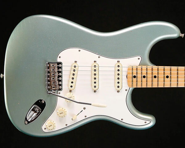 Fender Custom Shop 2021 Winter LTDiLimited Editionj1969 Stratocaster Journeyman Relic with Closet Classic Hardware Aged Firemist Silver