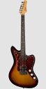 Description Fender社の元マスタービルダーとして数多くの名器を造り上げて来た「John Suhr」。そんな彼が1997年に自身の納得できるハイクオリティ・ギターを造り上げるために立ち上げたブランド「Suhr Guitars」です。ギターの最高峰を目指し、完璧なトーンを追及するなどFenderというブランドを知り尽くした彼ならではの製作技術の高さを肌で感じることの出来るハイブランドです。 2017年新たに登場したトラディショナルなジャズマスター（Jazzmaster）プレイヤーから愛される「Classic JM」。ボディには低〜高音域までクセの無いサウンドをアウトプットするアルダーをセレクトし、ネックには硬めでクリアかつ歯切れの良いメイプル材、22フレット仕様の指板には倍音豊かで優れたサスティーンを生むインディアン・ローズウッドを採用するなど、サー・ギターズの厳しい基準をクリアした軽量な材のみ採用されております。ネック・シェイプは僅かに太く非常に握りこみやすい設計でリードプレイを好むプレイヤーに最適な「60s C Vintage Standard」、指板はローポジションからハイポジションにかけて曲面が徐々に緩やかになるコンパウンド指板、ヴィンテージ・スタイルの「Medium」サイズのフレット、フレットの素材はステンレス製ですので音抜けをアップしながらもフレットの摩耗を最小限に抑えるなどプレイヤーのパフォーマンスを最大限に引き出します。 ピックアップ・システムには「SSV」を2基搭載し、プレイヤーが求める本物のヴィンテージ・サウンドを追求したPUで、ハムバッカーにありがちな“余計”なコンプレッションを極力押さえ込むことで、明るめで煌びやかなサウンド・キャラクターを持ちつつもレンジが広く埋もれないサウンドが特徴的です。ペグにはSuhrオリジナルのロック式を搭載しスピーディーな弦交換をお約束。ブリッジにはゴトー製の2点支持止めトレモロ・ブリッジ「510」を搭載することにより、アーミングによるチューニングの狂いを最小限に軽減し、豊かな生鳴り感を活かしてくれるのも嬉しい点です。なおヘッドストックは通常のシェイプとは異なるハイブリッド・ヘッドストックで一味違うルックスを演出。トラディショナルなルックスに最新のエレクトロニクス・テクノロジーを融合した1本。まさに巨匠ジョン・サーの拘りが存分に堪能できるモデルに仕上がっております。 Specification Body Shape: Classic JM Body Finish: Gloss Body Wood: Alder Neck Wood: Maple Neck Finish: Satin Fingerboard Wood: Indian Rosewood Neck Back Shape: 60's C Vintage Standard .810"-.930" Fingerboard Radius: 10"-14" Compound Frets: Medium Stainless Steel (.055"x.090") Nut: 1.650" Tusq Headstock: Hybrid Bridge Pickup: SSV(Chrome) Neck Pickup: SSV(Chrome) Tuning Machines: Suhr Locking Bridge: Gotoh 510 with steel block Color: Chrome Case: Deluxe Gig Bag※画像はサンプルです。商品の特性上、木目・色合いは1本1本異なりますの予めご了承ください。木目・色合いが気になる方はお問い合わせ下さい。