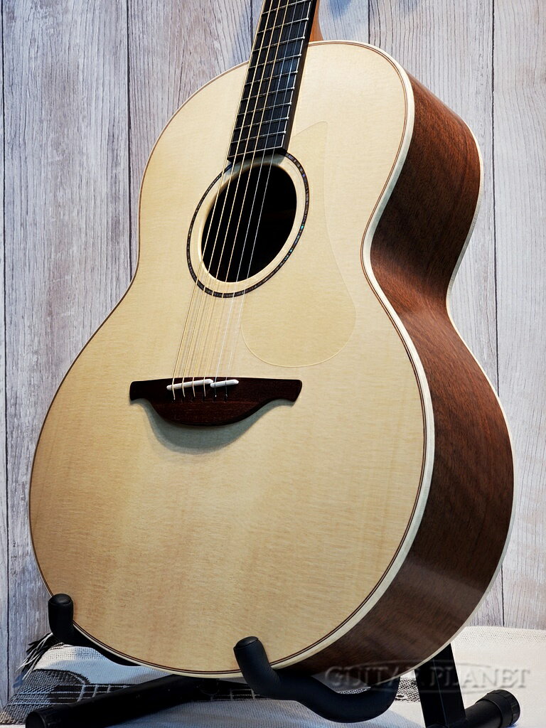 Lowden ~The 35 Series~ F-35 WA/SS(Sitka Spruce×Walnut) #26296[ローデン][スプルース,ウォルナット][F35][Acoustic Guitar,アコースティックギター,アコギ]