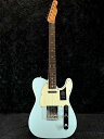 2023年製 VINTERA II 60S TELECASTER ローズウッド指板復活！！ Vintera II 60s Telecasterは、60年代のタイムレスなサウンドを現代に蘇らせ、フェンダーならではのアイコニックなルックス、インスピレーション、比類ないトーンを提供します。 Vintera II 60s Telecasterは、アルダーボディとローズウッド指板のメイプルネックを採用し、パンチと透明感に溢れたクラシックなフェンダートーンを実現します。60年代初期の"C"シェイプネックは、60年代モデルのネックプロファイルを元に設計されており、直感的で心地良い演奏性を提供します。7.25インチラジアス指板とヴィンテージトールフレットにより、大胆なベンディングや繊細なビブラートが可能で、ヴィンテージの快適さが得られます。ヴィンテージスタイルの'60sピックアップは、煌びやかさと生き生きとしたトゥワングを提供します。ヴィンテージスタイルのチューニングマシンは、クラシックなルックスに加え、より細かいギア比とチューニングの安定性を向上させます。 Vintera II 60s Telecasterのクラシックなヴィンテージフィールと比類なきフェンダーサウンドで、あなたにしかできない、新たな音楽の歴史を刻み始めましょう。 SPEC Body Material: Alder Body Finish: Gloss Polyurethane Neck: Maple，Early '60s "C" Neck Finish: Gloss Urethane Fingerboard:Slab Rosewood，7.25" (184.1 mm) Frets: 21，Vintage Tall Nut (Material/Width): Synthetic Bone， 1.650 (42 mm) Tuning Machines: Fender Vintage-Style Scale Length: 25.5 (648 mm) Bridge:3-Saddle Vintage-Style Tele with Slotted Steel Saddles Pickguard: 3-Ply Mint Green Pickups: Vintage-Style '60s Single-Coil Tele 3-Position Blade: Position 1. Bridge Pickup, Position 2. Bridge and Neck Pickups, Position 3. Neck Pickup Controls: Master Volume， Master Tone Control Knobs: Knurled Flat-Top Hardware Finish: Nickel/Chrome 付属品：純正ソフトケース、正規保証書 /_/_/_/♪出荷前調整ご要望承ります♪_/_/_/_/ ギタープラネットではご注文頂いた商品は 新品中古問わず検品・調整してから出荷致します。 弦高など細かなセッティング等、お好みに 合わせて調整も可能ですで、お気兼ねなく お申し付けくださいませ。 /_/_/_/_/_/_/_/_/_/_/_/_/_/_/_/_/_/_/_/_/_/ お問い合わせフリーダイヤル:0120-37-9630　