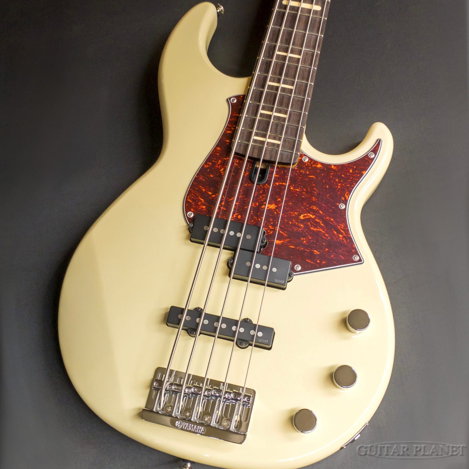 YAHMAHA / BBP35 -Vintage White-【4.45kg】[ヤマハ][5弦,5Strings][Passive,パッシブ][実物画像][ベース館]