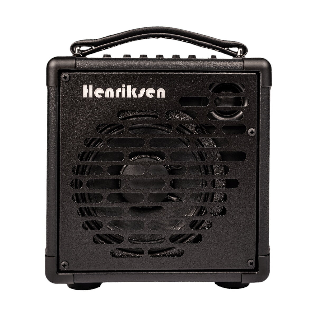 Henriksen Amplifiers によって製作されるジャズギターアンプは、ポータブルパッケージで高品質のサウンドを備えており、フラットトップ・アコースティックギタープレーヤーからハーモニカプレーヤーまで、あらゆるタイプのミュージシャンに認められています。 現在は、シングルチャンネルの “The Blu” シリーズ（2 モデル）と、デュアルチャンネルの “The Bud” シリーズ（3 モデル）の、計 5 モデルのポータブルアンプをラインナップしています。 【The Blu（シングルチャンネル）】 The Blu は、ギターの倍音、輪郭、各弦の響きを明瞭に再生する解像度と、単音を弾いただけでもプレーヤーを魅了する表情豊かなメロウなトーンをもつ、青いカラーが特徴のシングルチャンネルアンプです。 小型で軽量なボディ、シンプルなコントロール類で完成する極上のトーン、演奏シーンを選ばない十分な音量を開発コンセプトとして新しいアンプの開発をスタート、プロトタイプで使用した青い塗装のバッフルからインスピレーションを得て “The Blu” のデザインが誕生しました。 【Spec】 ・出力：120W ・インプット：2023年8月～：ファンタム電源供給可能 XLR / 1/4″ コンボインプット、Bluetooth 4.0 オーディオ接続対応 ～2023年7月：ファンタム電源供給可能 XLR / 1/4″ コンボインプット、1/8 AUX インプット ・アウトプット：XLR balanced line out、Ext. Speaker out、Headphone ・5-band EQ： LOW-100Hz LOW MID-350Hz HI MID-760Hz HIGH-1.6kHz PRESENCE-3.5kHz ・Send/Return：TRS send/return FX loop ・スピーカー：OEM 6.5″ Eminence Beta speaker with special fluid-cooled, high-yield neodymium tweeter (defeat-able) ・重量：約5.4kg 寸法：22.2cm（幅） × 25cm（高さ） × 23.2cm（奥行） ハンドル・ネジ含まず 付属品：ギグバッグ、電源ケーブル /_/_/_/♪出荷前調整ご要望承ります♪_/_/_/_/ ギタープラネットではご注文頂いた商品は 新品中古問わず検品・調整してから出荷致します。 弦高など細かなセッティング等、お好みに 合わせて調整も可能ですで、お気兼ねなく お申し付けくださいませ。 /_/_/_/_/_/_/_/_/_/_/_/_/_/_/_/_/_/_/_/_/_/ お問い合わせダイヤル：03-3259-0031 ※当商品は通信販売に限りご用意が可能でございます。実店舗での実機確認・試奏はお受け出来ませんので予めご了承ください。 ※掲載画像はサンプルになります。実際にお届けする商品とは色味や木目が異なる場合がございますのでご了承ください。