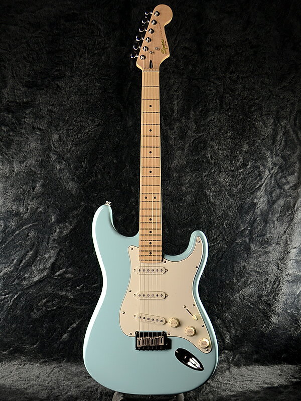 Squier Deluxe Stratocaster DNB 新品 ダフネブルー[スクワイヤー][デラックスストラトキャスター][Daphne Blue,青,水色][エレキギター,Electric Guitar]