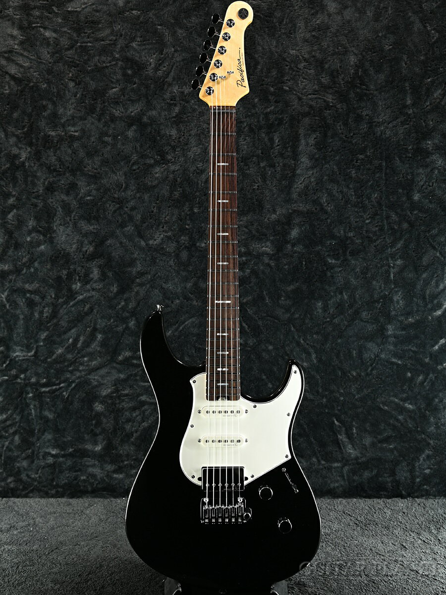 Pacifica Professional Pacifica Professional はオリジナリティ溢れるサウンドメイキングを可能にする「Made in Japan」フラッグシップモデル。 音響特性を追求した新設計ボディデザイン・ステンレスフレットとコンパウンドラディアス指板による優れた演奏性のネック・RUPERT NEVE DESIGNS社との共同開発の"Reflectone"ピックアップによるバランスのとれたサウンドによって、プロフェッショナルなギタリストの自己表現を完璧にサポートします。 Features ・Made In Japan ・SSH配列と5ウェイセレクタースイッチ搭載 ・RUPERT NEVE DESIGNS(ルパートニーヴデザイン)社と共同開発された"Reflectone"ピックアップ ・日本のシティポップアートと南カリフォルニア雰囲気が漂う4色のカラーフィニッシュ ・マスターボリューム、トーンコントロール（push-pull リアハムバッカーのコイルタップ） ・カスタムティンテッドサテンフィニッシュスリムCシェイプメイプルネック ・ローズウッド指板・254.0-355.6mm コンパウンドラディアス指板・ミディアムステンレスフレット ・GOTOH製ロッキングチューナー(SG381 MG-T)GOTOH製二点支持トレモロブリッジ(510T-FE1) ・I.R.A.処理 ・ハードケース付属 「アコースティック・デザイン」によるバランスの取れたトーン ヤマハ独自の音響設計テクノロジー /3Dモデリングを用いた科学的なアプローチにより、ボディの鳴りを高め、ネックへの振動を効率的に伝えるようボディ(ピックガード下部)にルーティングを程しています。 スムーズな演奏性 スリムCシェイプネック、新設計のネックジョイント、254.0-355.6mmコンパウンドラディアス指板、Pacifca Professionalは快適で優れた演奏性を提供します。 スリムCシェイプメイプルネック 快適さとスピードを両立させたモダンなネック・シェイプと、摩擦のないスムーズな弾き心地を実現するカスタムティンテッドサテンフィニッシュ。 カーブドネックジョイントヒール 滑らかな形状をしたジョイントヒールデザインにより、ハイポジションでの演奏をより快適にします。 新設計のボディーコンターデザイン 身体にフィットする新設計のボディコンターデザインが快適な演奏性を高めます。 新開発"Reflectone(リフレクトーン)"ピックアップ Reflectoneピックアップは本モデルのためにRUPERT NEVE DESIGNS社と共同開発されました。タイトに引き締まった低音・明瞭でクリアな高音が特徴的な、モダン且つバランスの良いサウンドを出力。各ピックアップの出力をコントロールしバランスを整えたSSH配列・コイルタップ可能なリアハムバッカーの組み合わせにより多彩なサウンドを実現します。 コンパウンドラディアス指板 254.0-355.6mmのコンパウンドラディアス指板は、ローポジションでもコードをきれいに正確に弾くことができ、ソロの際にはハイポジションでのチョーキングが安定します。 日本のシティポップアートからインスパイアされたカラーフィニッシュ 日本のヤマハとL.A. のチームが意見を出し合い、日本のシティポップアートと太陽が降り注ぐ南カリフォルニアの雰囲気からインスピレーションを得た明るく爽やかなフィニッシュを採用しました。 イニシャル・レスポンス・アクセラレーション（I.R.A.）処理 完成後に施される独自のイニシャル・レスポンス・アクセラレーション（I.R.A.）処理により、最大限のレゾナンスとサスティーンを実現。 ローズウッド/メイプル指板 温かみのあるトーンが特徴的なローズウッドと歯切れのよい明るいトーンが特徴的なメイプルから指板が選択可能 ステンレスフレット 耐久性に優れ、スムーズなスライド・チョーキングを実現するミディアムサイズのステンレスフレットを採用しています。 GOTOH製ハードウェア GOTOH製ロッキングチューナー(SG381 MG-T)とGOTOH製2点支持トレモロブリッジ(510T-FE1)の組み合わせによりスムーズな操作性と抜群のピッチ安定性を実現します。 付属品:正規保証書、純正ハードケース ※当商品は通信販売に限りご用意が可能でございます。実店舗での実機確認・試奏はお受け出来ませんので予めご了承ください。 /_/_/_/♪出荷前調整のご要望承ります♪_/_/_/_/ ギタープラネットではご注文頂いた商品は 新品中古問わず検品・調整してから出荷致します。 弦高などの細かなセッティング等、お好みに 合わせての調整も可能ですので、お気兼ねなく お申し付けくださいませ。 /_/_/_/_/_/_/_/_/_/_/_/_/_/_/_/_/_/_/_/_/_/_ お問い合わせ:03-3259-0031　