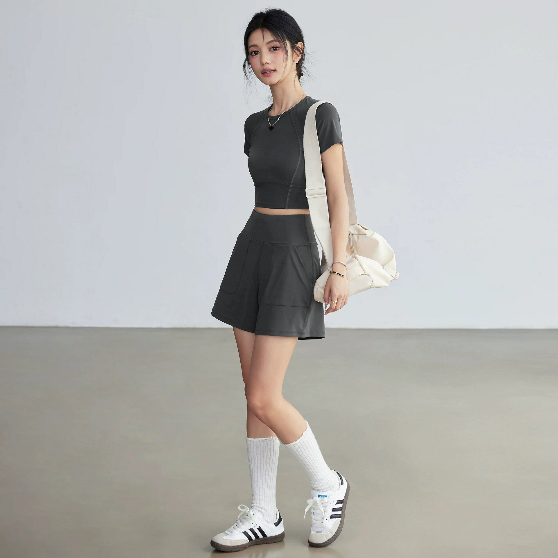 スポーツセット レディース Tシャツ ショートパンツ スポーツウェア トップス ボト...