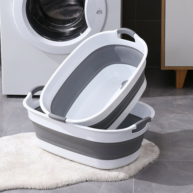 【素材】pptpr【展開時サイズ】約 55*38*21cm（L サイズ）/約 61.5*40*21cm（XL サイズ）【折りたたみ時厚さ】約 7.5cm使わないときはペタンコにたためる省スペース設計の折りたたみ式バスケット。洗濯物のつけ置き洗い、お風呂掃除、キッチンでの食器洗い、アウトドアでの水汲みなど、家中のあらゆるシーンで大活躍します。しっかりした PP 樹脂のフレームと柔軟なシリコン素材の組み合わせで、丈夫で長持ち、繰り返しの折りたたみにも強い設計。両サイドに持ち手が付いているので、水を入れたままでも運びやすく安全です。使わないときは薄く折りたたんで、洗濯機横や隙間収納にもすっきり収まります。