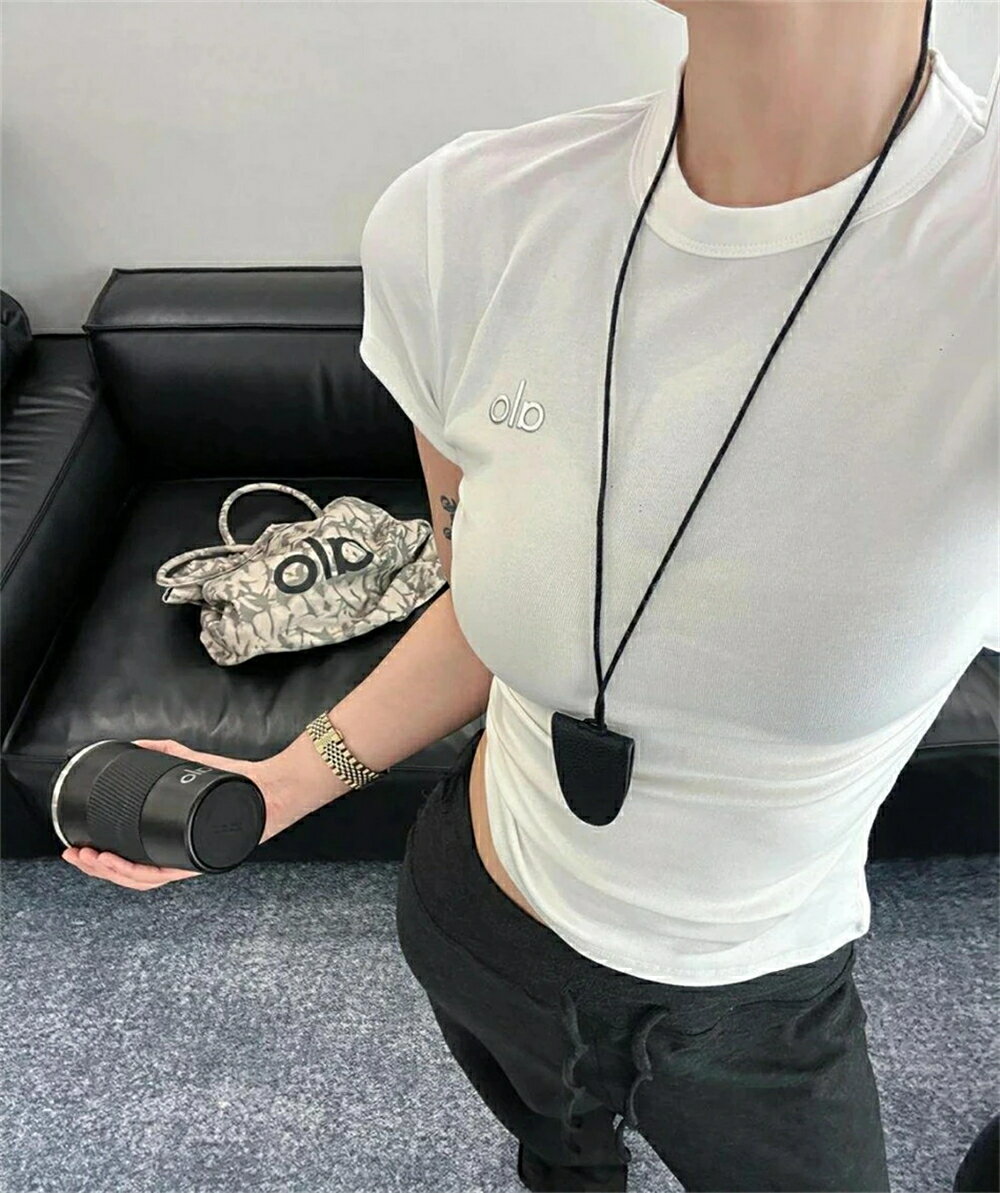 【 SALE10%OFF】★ ALO Yoga ★半袖 tシャツ レディース Tシャツ レディース カット...
