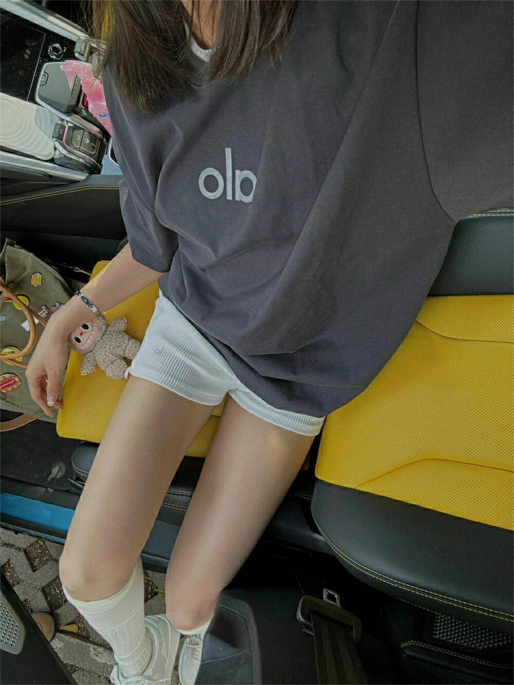 Rakuten - ★ ALO Yoga ★半袖 tシャツ レディース カジュアル おしゃれ ゆったり カットソー 黒 白 大きいサイズ 春夏 薄手 プリント ロゴT ワンポイント ラウンドネック ミドル丈 ストレッチ カラフル 普段着 デイリー 着まわし 通勤 通学 アウトドア フェス 買い物 学生 大人