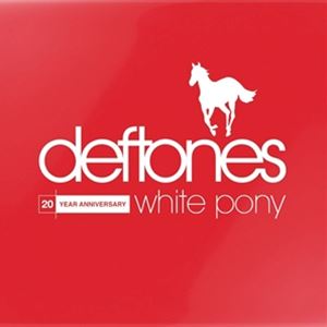 WHITE PONY （20TH ANNIVERSARY DELUXE EDITION）詳しい納期他、ご注文時はお支払・送料・返品のページをご確認ください発売日2020/12/11DEFTONES / WHITE PONY （20TH ANNIVERSARY DELUXE EDITION）デフトーンズ / ホワイト・ポニー（20THアニバーサリー・デラックス・エディション） ジャンル 洋楽ハードロック/ヘヴィメタル 関連キーワード デフトーンズDEFTONESヘヴィ・ミュージック／ラウド・シーンにおける孤高の探究者、デフトーンズ。エモーションとアグレッションが同居する新境地を切り開いた2000年発表のオルタナ・メタルの傑作『WHITE PONY』の発売20周年記念デラックス・エディション“が登場!オリジナル・アルバムをCD1に、そしてCD2にはジャンルを超えたミュージシャン／アーティストとのコラボレーションによるリミックスを集めた『BLACK STALLION』を収録している。CD2となる『BLACK STALLION』にフィーチャーされるのは、メタルからHIPHOP、インディー・ロックにエレクトロまで多種多様なアーティストたち。アルバムからの先行トラックとしてリリースされたのは、シンセ・ポップ・アーティストPurity Ringによる「Knife Prty」のリミックス。彼らの他にも、The CureのRobert SmithからDJ Shadow、Linkin ParkのMike Shinoda、さらにダーク・ポップ・シーンからPhantogram、前衛的な実験的なエレクトロ・サウンドで知られるSquarepusher、ビートメイカーのClams Casino、さらにレコード・プロデューサーのSalvaにノイズ・アーティストのBlank Massらがアルバムに参加している。収録内容［Disc 1 ： WHITE PONY］1. Feiticeira2. Digital Bath3. Elite4. Rx Queen5. Street Carp6. Teenager7. Knife Prty8. Korea9. Passenger10. Change （In the House of Flies）11. Pink Maggit［Disc 2 ： BLACK STALLION］1. Feiticeira （Clams Casino remix）2. Digital Bath （DJ Shadow remix）3. Elite （Blanck Mass remix）4. Rx Queen （Salva remix）5. Street Carp （Phantogram remix）6. Teenager （Robert Smith remix）7. Knife Prty （Purity Ring remix）8. Korea （Trevor Jackson remix）9. Passenger （Mike Shinoda remix）10. Change （In the House of Flies） （Tourist remix）11. Pink Maggit （Squarepusher remix）関連商品デフトーンズ CD 種別 CD 【輸入盤】 JAN 0093624893080登録日2020/11/13