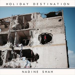 HOLIDAY DESTINATION詳しい納期他、ご注文時はお支払・送料・返品のページをご確認ください発売日2017/8/18NADINE SHAH / HOLIDAY DESTINATIONネイディーン・シャー / ホリデー・デスティネーション ジャンル 洋楽ポップス 関連キーワード ネイディーン・シャーNADINE SHAH2015年リリースのゴーストポエットのアルバム『Shedding Skin』収録曲にもゲスト参加したイギリス人シンガーソングライター、ネイディーン・シャーによるサード・アルバム『ホリデー・デスティネーション』が完成した。プロデューサーは、ネイディーンの過去作をすべててがけてきたベン・ヒリアー。収録内容1. Place Like This2. Holiday Destination3. 20164. Out The Way5. Yes Men6. Evil7. Ordinary8. Relief9. Mother Fighter10. Jolly Sailor 種別 CD 【輸入盤】 JAN 5414939959097登録日2017/06/07