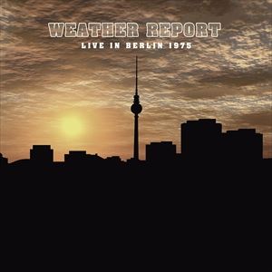 LIVE IN BERLIN 1975詳しい納期他、ご注文時はお支払・送料・返品のページをご確認ください発売日2011/2/25WEATHER REPORT / LIVE IN BERLIN 1975ウェザー・リポート / ライヴ・イン・ベルリン・1975 ジャンル ジャズ・フュージョン海外ジャズ 関連キーワード ウェザー・リポートWEATHER REPORTドイツの人気音楽番組『ROCK PALAST』シリーズ他、ドイツの放送音源＆ライヴ映像の宝庫”MADE IN GERMANY MUSIC”レーベル商品のご案内です。※こちらの商品は【アナログレコード】のため、対応する機器以外での再生はできません。収録内容1. Freezing Fire2. Scarlet Woman3. Mysterious Traveller4. Badia ／ Boogie Woogie Waltz 種別 LP 【輸入盤】 JAN 0885513800213登録日2017/09/04