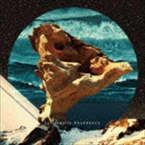 ピービージェイ ルミノシティ アバンダンス詳しい納期他、ご注文時はお支払・送料・返品のページをご確認ください発売日2015/10/7The PBJ / Luminosity Abundanceルミノシティ アバンダンス ジャンル 洋楽クラブ/テクノ 関連キーワード The PBJ日本発、世界レベルのEDMアーティスト”The PBJ”。各国からヴォーカリストらが参加した噂のデビュー・アルバムが完成！銀河を突き抜ける爽快感、EDMを飛び越えた世界観アルバム完成！（C）RS収録曲目11.Sun Goes Down(4:09)2.Running Wild feat.VENIOR(4:51)3.Under the Streetlights feat.Lily Kremp(4:54)4.Rising Higher feat.Lily Kremp(5:02)5.Aliveness of Darkness(5:58)6.Time and Space feat.Mayu Wakisaka(3:37)7.Light Up The Night feat.EMI MARIA(5:00)8.Inherit the Stars(6:06)9.Ask for Love feat.IMMI(4:19)10.Black Hole （Weightless） feat.Mike James(4:36)11.Horizon(5:09)12.Stardust feat.IMMI(4:49)13.IBUKI(2:06) 種別 CD JAN 4580413073366 収録時間 60分41秒 組枚数 1 製作年 2015 販売元 ヴィレッジアゲインアソシエイション登録日2015/08/27