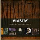 ORIGINAL ALBUM SERIES詳しい納期他、ご注文時はお支払・送料・返品のページをご確認ください発売日2011/9/27MINISTRY / ORIGINAL ALBUM SERIESミニストリー / オリジナル・アルバム・シリーズ ジャンル 洋楽ロック 関連キーワード ミニストリーMINISTRYワーナー歴代の豪華アーティストの名盤・貴重盤を5枚セットにしてBOX化!!一挙に名盤・人気盤・貴重盤が5枚手に入る!!しかも輸入盤限定発売!!各アーティストの5枚のオリジナル・アルバムをBOXセット化!これまで興味があっても手に入れるきっかけや出会いがなかったアーティストは勿論、例え既に1枚や2枚持ってても思わず買いたくなる超お買い得BOXセット!収録内容［ALBUM 1］Twitch［ALBUM 2］The Land Of Rape And Honey［ALBUM 3］The Mind Is A Terrible Thing To Taste［ALBUM 4］In Case You Didn’t Feel Like Showing Up （Live）［ALBUM 5］Psalm 69 種別 5CD 【輸入盤】 JAN 0081227975418登録日2013/05/28