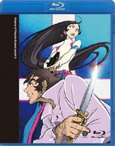詳しい納期他、ご注文時はお支払・送料・返品のページをご確認ください発売日2010/7/23交響詩篇エウレカセブン 5 ジャンル アニメロボットアニメ 監督 京田知己 出演 三瓶由布子名塚佳織藤原啓治根谷美智子数々のハイクオリティ作品を手掛けるBONESのSFロボットアニメーション。選択肢のない現状に不満を抱く少年・レントン。そんな彼が謎の美少女・エウレカと出会い、彼女のいるゲッコーステイトのメンバーとの旅立ちを決意する。やがて旅路でのさまざまな困難に直面するレントンやエウレカたち。そしてその中で世界やエウレカの秘密が明らかになっていく…。第22話から第26話までを収録。封入特典ブックレット特典映像第26話オーディオコメンタリー関連商品交響詩篇エウレカセブン関連商品ボンズ制作作品2005年日本のテレビアニメエウレカセブンシリーズ 種別 Blu-ray JAN 4934569352514 カラー カラー 組枚数 1 製作年 2005 製作国 日本 音声 リニアPCM（ステレオ） 販売元 バンダイナムコフィルムワークス登録日2010/04/26