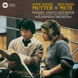 MOZART： VIOLIN CONCERTOS NOS.2＆4詳しい納期他、ご注文時はお支払・送料・返品のページをご確認ください発売日2015/8/19アンネ＝ゾフィー・ムター（vn） / モーツァルト：ヴァイオリン協奏曲 第2番＆第4番MOZART： VIOLIN CONCERTOS NOS.2＆4 ジャンル クラシック協奏曲 関連キーワード アンネ＝ゾフィー・ムター（vn）リッカルド・ムーティ（cond）フィルハーモニア管弦楽団旧EMIクラシックスの国内盤、輸入盤の実績＆人気上位アイテムの中からセレクトされた“クラシック・マスターズ”シリーズ。天使の音色！若き18歳のアンネ＝ゾフィー・ムターの名演。モーツァルトのヴァイオリン協奏曲第2番＆第4番を収録（1981年録音）。　（C）RS録音年：1981年11月封入特典解説付収録曲目11.ヴァイオリン協奏曲 第2番 ニ長調 K.211 第1楽章：アレグロ・モデラート(8:53)2.ヴァイオリン協奏曲 第2番 ニ長調 K.211 第2楽章：アンダンテ(7:40)3.ヴァイオリン協奏曲 第2番 ニ長調 K.211 第3楽章：ロンドー（アレグロ）(4:14)4.ヴァイオリン協奏曲 第4番 ニ長調 K.218 第1楽章：アレグロ(9:27)5.ヴァイオリン協奏曲 第4番 ニ長調 K.218 第2楽章：アンダンテ・カンタービレ(7:34)6.ヴァイオリン協奏曲 第4番 ニ長調 K.218 第3楽章：ロンドー（アンダンテ・グラツィオーソ-アレ(7:18) 種別 CD JAN 4943674208814 収録時間 45分08秒 組枚数 1 製作年 2015 販売元 ソニー・ミュージックソリューションズ登録日2015/03/03