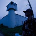 オニ ゴクソウ プラス1詳しい納期他、ご注文時はお支払・送料・返品のページをご確認ください発売日2011/5/25鬼 / 獄窓 ＋1ゴクソウ プラス1 ジャンル 邦楽ラップ/ヒップホップ 関連キーワード 鬼VYBE、赤落ボーナストラック収録※こちらの商品はインディーズ盤のため、在庫確認にお時間を頂く場合がございます。関連商品鬼 CD 種別 CD JAN 4526180042921 組枚数 1 製作年 2011 販売元 ウルトラ・ヴァイヴ登録日2011/03/31