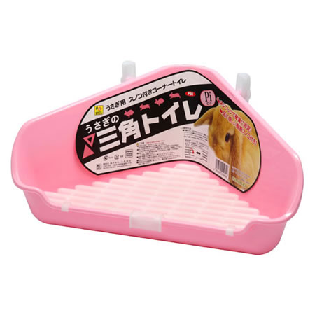 メーカー名／ブランド三晃商会／SANKOジャンルペット用品／小動物用品／トイレ商品名うさぎの三角トイレPIピンク商品説明ウサギ・モルモット用のコーナー設置型トイレです。出入り口を低く、背面・側面を高く設計しているので、生き物にとても使いやすいトイレです。ケージを華やかに彩るピンク色です。＜サイズ＞W360×D220×H165mm＜材質＞本体・ねじフック…PP→他の色はコチラ製造国日本