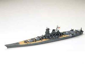 1/700 日本海軍 戦艦大和（やまと） 31113 組み立て式プラモデル
