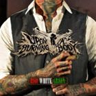 アポンアバーニングボディ レッド ホワイト グリーンCD発売日2013/9/25詳しい納期他、ご注文時はご利用案内・返品のページをご確認くださいジャンル洋楽ハードロック/ヘヴィメタル　アーティストアポン・ア・バーニング・ボディ収録時間組枚数1商品説明アポン・ア・バーニング・ボディ / レッド ホワイト グリーンレッド ホワイト グリーンテキサス・サンアントニオ出身のデスコア・バンド、アポン・ア・バーニング・ボディの日本未発売だったアルバム『レッド　ホワイト　グリーン』が日本盤化。彼らのバックボーンでもあるメキシコ／テキサスを全面に押し出したパフォーマンスと攻撃的なサウンドで、度肝を抜かれるオーディエンスが続出！　（C）RS※こちらの商品はインディーズ盤にて流通量が少なく、手配できなくなる事がございます。欠品の場合は分かり次第ご連絡致しますので、予めご了承下さい。関連キーワードアポン・ア・バーニング・ボディ 商品スペック 種別 CD JAN 4562181644085 製作年 2013 販売元 ビーエムドットスリー登録日2013/08/12