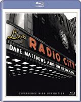 LIVE AT RADIO CITY MUSIC HALLBLU-RAY発売日2007/9/4詳しい納期他、ご注文時はご利用案内・返品のページをご確認くださいジャンル音楽洋楽ロック　監督出演デイヴ・マシューズ＆ティム・レイノルズDAVE MATTHEWSAND TIM REYNOLDS収録時間組枚数商品説明DAVE MATTHEWSAND TIM REYNOLDS / LIVE AT RADIO CITY MUSIC HALLデイヴ・マシューズ＆ティム・レイノルズ / ライヴ・アット・レディオ・シティー・ミュジック・ホール現代のアメリカン・ロック・シーンを代表するアーティスト、Dave Mattewsが、彼の最も信頼するギターの名手、Tim Reynoldsをゲストに迎えて行った、2007年ニューヨークでのライヴ・パフォーマンスを収録。収録内容1. Bartender2. When The World Ends3. Stay Or Leave4. Save Me5. Crush6. So Damn Lucky7. Gravedigger8. The Maker9. Old Dirt Hill （Bring That Beat Back）10. Eh Hee11. Betrayal12. Out Of My Hands13. Still Water14. Don’t Drink The Water15. Oh16. Cornbread17. Crash Into Me18. Down By The River19. You Are My Sanity20. Sister21. Lie In Our Graves22. Some Devil23. Grace Is Gone24. Dancing Nancies25. ＃4126. Two Step商品スペック 種別 BLU-RAY 【輸入盤】 JAN 0886971310092登録日2012/02/08