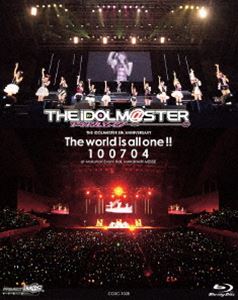 Blu-ray発売日2011/3/16詳しい納期他、ご注文時はご利用案内・返品のページをご確認くださいジャンル音楽Jポップ　監督出演収録時間185分組枚数1関連キーワード：IDOLMASTER あいます アイマス ブルーレイ BD商品説明THE IDOLM＠STER 5th ANNIVERSARY The world is all one!! 100704アイドルマスターの5周年を記念して、2010年7月4日に幕張メッセにて行われたライブの模様を収録。封入特典特製ブックレット▼お買い得キャンペーン開催中！対象商品はコチラ！商品スペック 種別 Blu-ray JAN 4988001449102 製作国 日本 販売元 コロムビア・マーケティング登録日2011/01/12