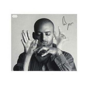 ライヒェル イダン モシモキミガクルノナラCD発売日2019/2/3詳しい納期他、ご注文時はご利用案内・返品のページをご確認くださいジャンル洋楽ワールドミュージックその他　アーティストイダン・ライヒェル収録時間組枚数1商品説明イダン・ライヒェル / もしも君が来るのならモシモキミガクルノナラソロ活動の中で新たに沸き起こった創作意欲を具現化した本作、プロジェクト時代を彷彿とさせるコラボレーションを数多く行うなど、まさに自身の活動の原点に立ち戻り、イダンならではのポップかつエスニックなテイストが満載のサウンドに仕上がっている。注目は日本でも知名度の高いニジェール出身のトゥアレグ人ギタリストのボンビーノとの豪華な共演。またジャイルス・ピーターソンとの共演でも知られる気鋭のキューバ人女性歌手ダナイ・スアーレスとコラボしているほか、イスラエル本国からは伝説的ロッカーのベリー・サハロフ、人気ディーヴァのゼハヴァ・ベン、さらには久々に“ジ・イダン・ライヒェル・プロジェクト”名義の曲も収録。そんな様々な才能を引き寄せ自身のオリジナリティと結びつけるイダンの最上級ポップ・サウンドがここに完成！　（C）RS※こちらの商品はインディーズ盤にて流通量が少なく、手配できなくなる事がございます。欠品の場合は分かり次第ご連絡致しますので、予めご了承下さい。関連キーワードイダン・ライヒェル 商品スペック 種別 CD JAN 4589605026135 製作年 2019 販売元 メタ カンパニー登録日2019/01/23