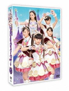 マホウセンシマジマジョピュアーズボリューム3DVD発売日2019/5/29詳しい納期他、ご注文時はご利用案内・返品のページをご確認くださいジャンル国内TVドラマ全般　監督三池崇史出演三好佑季隅谷百花鶴屋美咲小川桜花増田來亜収録時間384分組枚数4関連キーワード：ミヨシユキ商品説明魔法×戦士 マジマジョピュアーズ!DVD BOX vol.3マホウセンシマジマジョピュアーズボリューム3中学校の入学式の日、不思議な力に導かれ、魔法戦士マジマジョピュアーズ!の一員になったモモカ。仲間とともに魔法を使って戦い、人々の夢を奪う邪魔界に立ち向かっていく!合言葉は、きらめく魔法でピュアライズ!「アイドル×戦士 ミラクルちゅーんず!」に続く『ガールズ×ヒロイン!』シリーズ第2弾!第36〜51話収録の第3巻。封入特典「マジマジョピュアーズ!」特製シール（初回生産分のみ特典）／特製収納プラケース／ピクチャーレーベル／リバーシブルジャケット特典映像撮影メイキング／スペシャルインタビュー／魔法×戦士マジマジョピュアーズ!YouTube TV ＃1〜3／スペシャルダイジェスト2／ノンクレジットEDテーマ関連商品魔法 戦士マジマジョピュアーズ!ガールズ 戦士シリーズ三池崇史監督作品2018年日本のテレビドラマセット販売はコチラ商品スペック 種別 DVD JAN 4935228183135 カラー カラー 製作年 2018 製作国 日本 音声 日本語DD（ステレオ）　　　 販売元 KADOKAWA メディアファクトリー登録日2019/02/28
