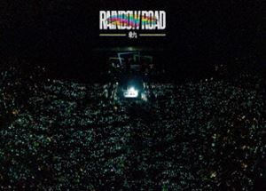 ビッケブランカ ビッケブランカプレゼンツレインボウロードキDVD発売日2023/1/25詳しい納期他、ご注文時はご利用案内・返品のページをご確認くださいジャンル音楽Jポップ　監督出演ビッケブランカ収録時間124分組枚数3関連キーワード：VK Blanka VKBlanka ビッケ vickeblanka商品説明ビッケブランカ／Vicke Blanka presents RAINBOW ROAD -軌-（初回生産限定）ビッケブランカプレゼンツレインボウロードキ日本の男性シンガーソングライター＆ピアニストとして活動する”ビッケブランカ”。2016年にミニアルバム「Slave of Love」でメジャーデビュー。2018年リリースのアルバム『wizard』収録曲「まっしろ」がドラマ挿入歌として大きな話題を呼び、ミックスボイスとヘッドボイスを混ぜたような高い裏声とピアノアレンジ、枠にとらわれないジャンルレスな音楽が注目をあつめ、幅広い層のファンから人気を得ている。本作は、初ライブ映像作品。2022年10月30日（日）に東京ガーデンシアターにて開催され、ビッケブランカが日々の音楽活動の中で気づいた、自身を支えてくれるファンへの想いを形にしていくイベントの記念すべき第1回目の自身初アリーナワンマン公演「RAINBOW ROAD -軌-」のライブ映像を収録。この日だけの貴重なセットリストでアンコールを含む全19曲収録。収録内容Shekebon!／ココラムウ／Moon Ride／Black Catcher／Natural Woman／ミラージュ／オオカミなら／ポニーテイル／Divided／まっしろ／魔法のアト／北斗七星／Winter Beat／Slave of Love／This Kiss／Ca Va?／ウララ／Changes／THUNDERBOLT封入特典LIVE CD2枚／スリーブ仕様／PHOTOBOOK／スマプラムービー（有効期間2年間）商品スペック 種別 DVD JAN 4988064276165 カラー カラー 音声 リニアPCM（ステレオ）　　　 販売元 エイベックス・ミュージック・クリエイティヴ登録日2022/11/21